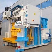 Vibropress for the production of paving slabs,  curbs of Mobil
